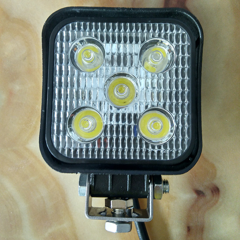LED气车灯_工程车LED灯_LED夜行灯|LED长条灯|LED汽车灯|灯具批发商|